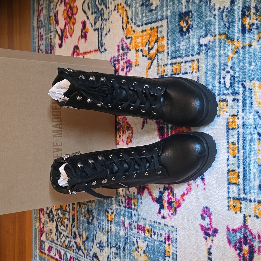 Steve Madden Boots